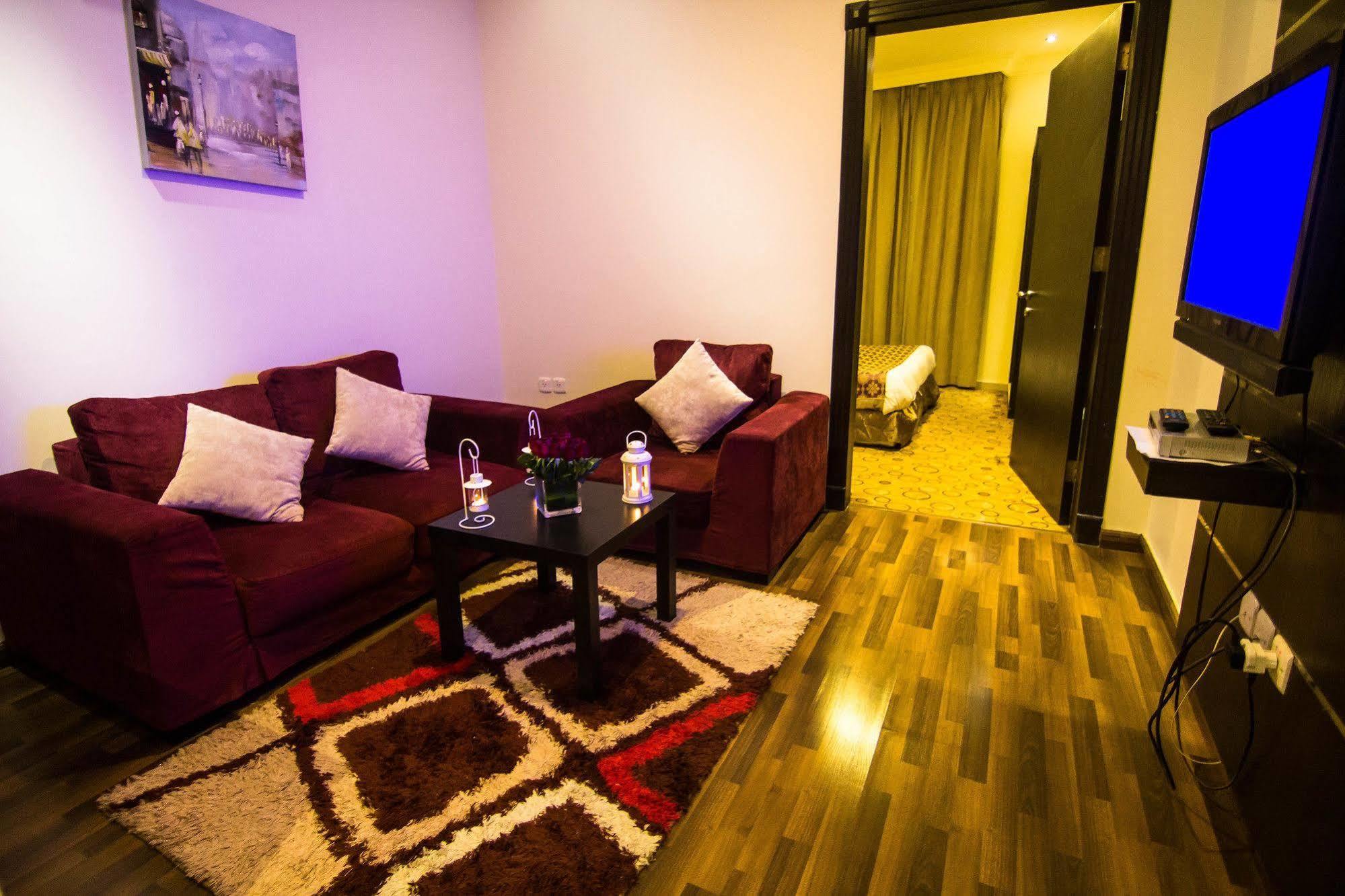 Al Makan Suites 101 By Al Azmy Rijád Exteriér fotografie